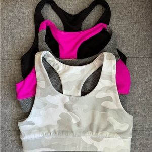 3 DSG kids sports bras size 4/5